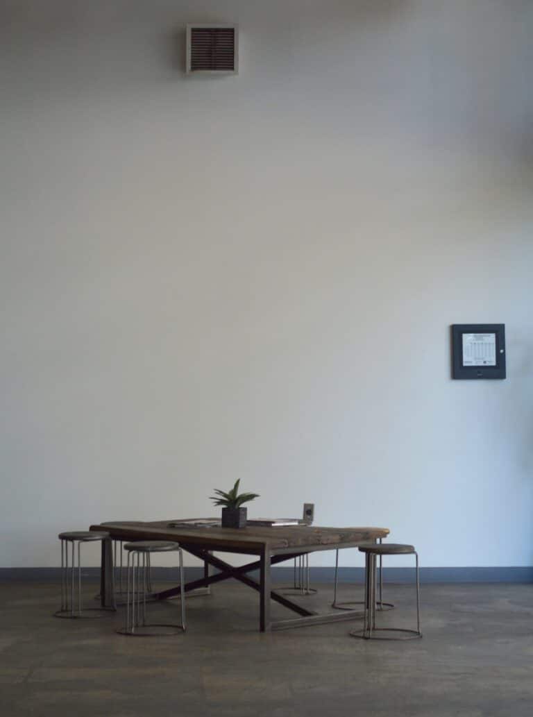 Photo "Peace in Your Home, Peace in Your Mind: Minimalism in Your Interior"